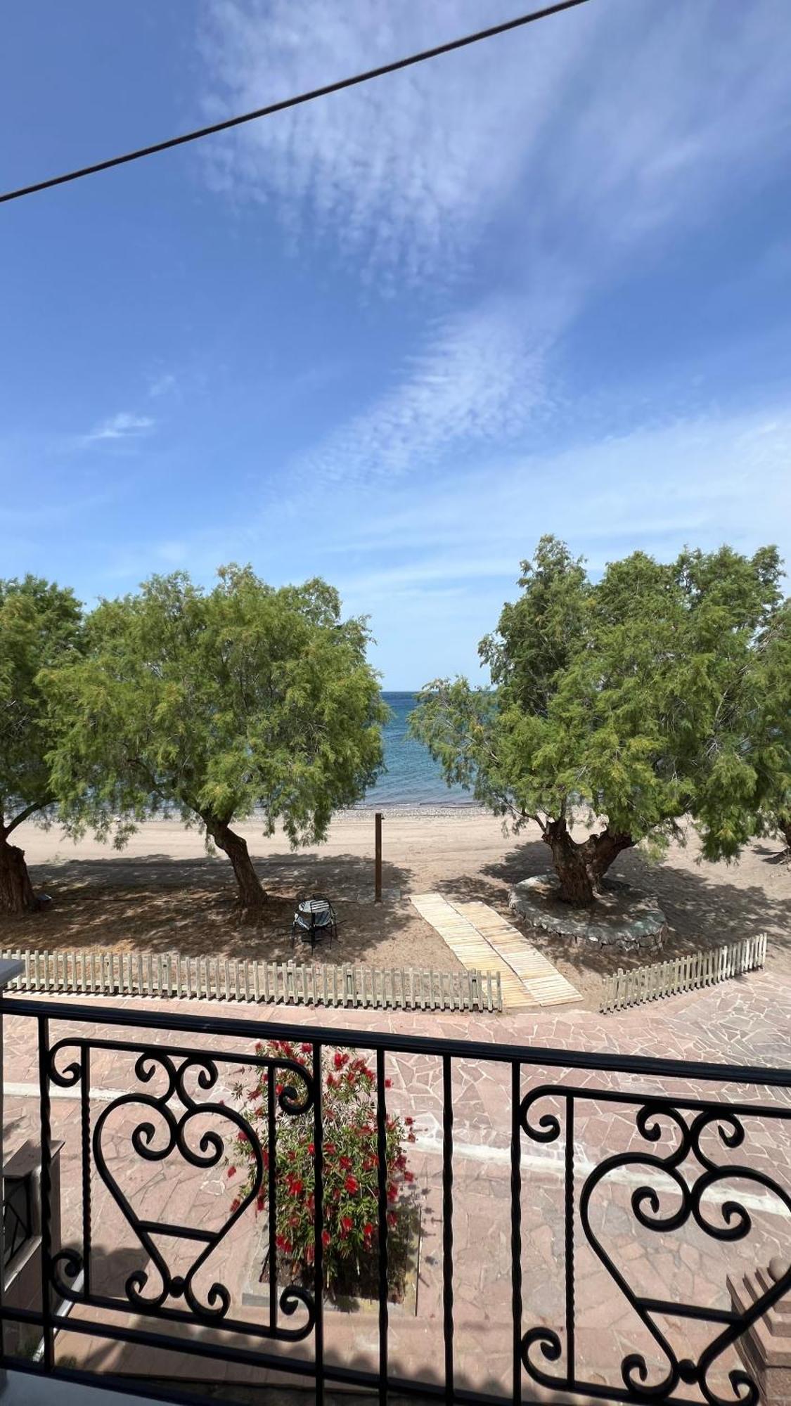 Coastline Villa Petra  Exterior photo